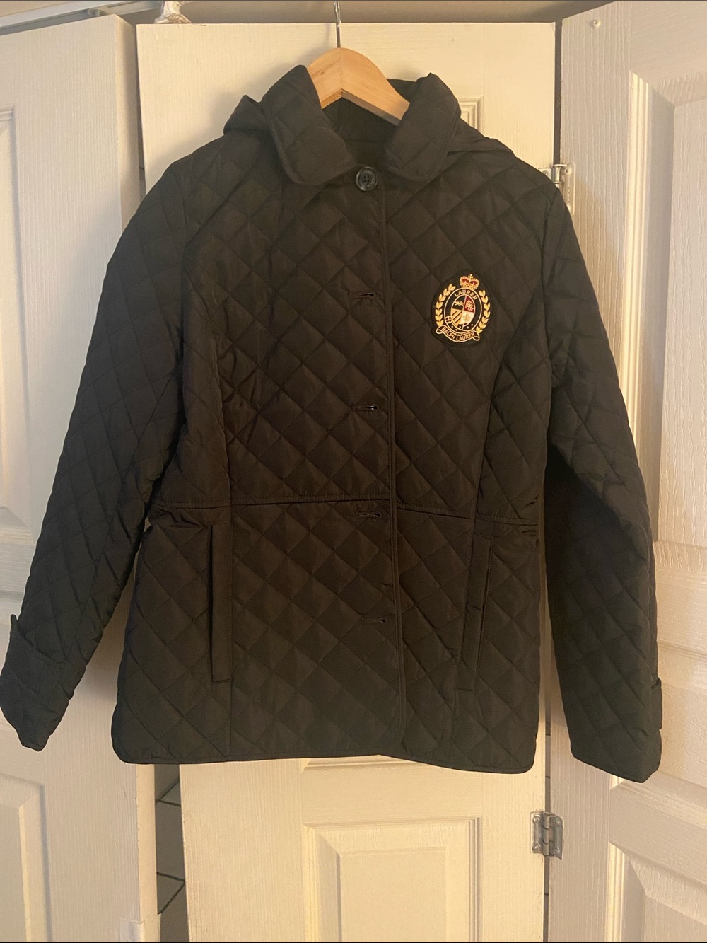 New Ralph Lauren Black Quilted Hooded Jacket with Crest
